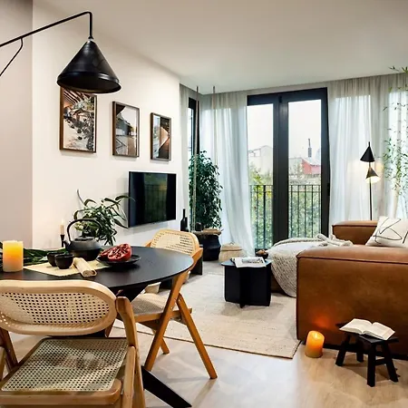 Tokashi - 2 Bedrooms And Balcony In Eixample Dreta Апартаменты *