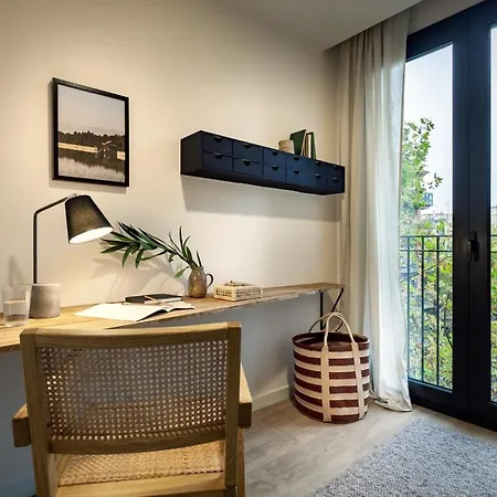 Daire Tokashi - 2 Bedrooms And Balcony In Eixample Dreta
